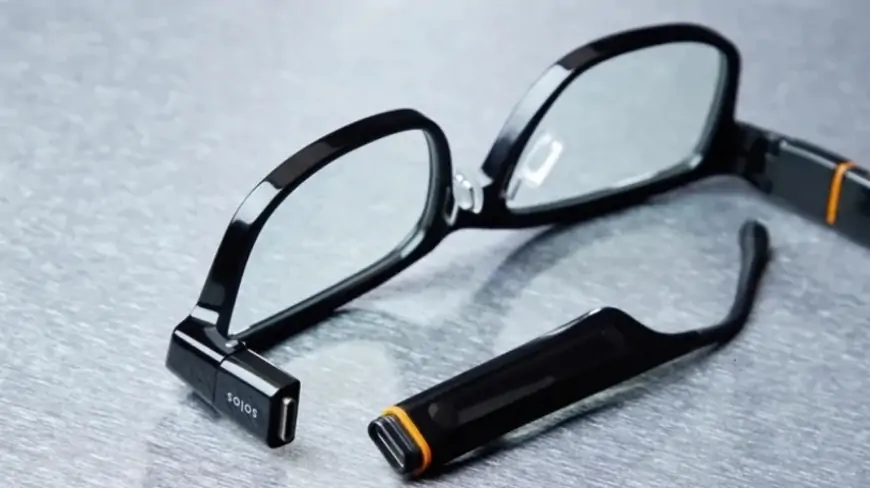 New AI smart glasses provide a second set of ChatGPT-powered vision